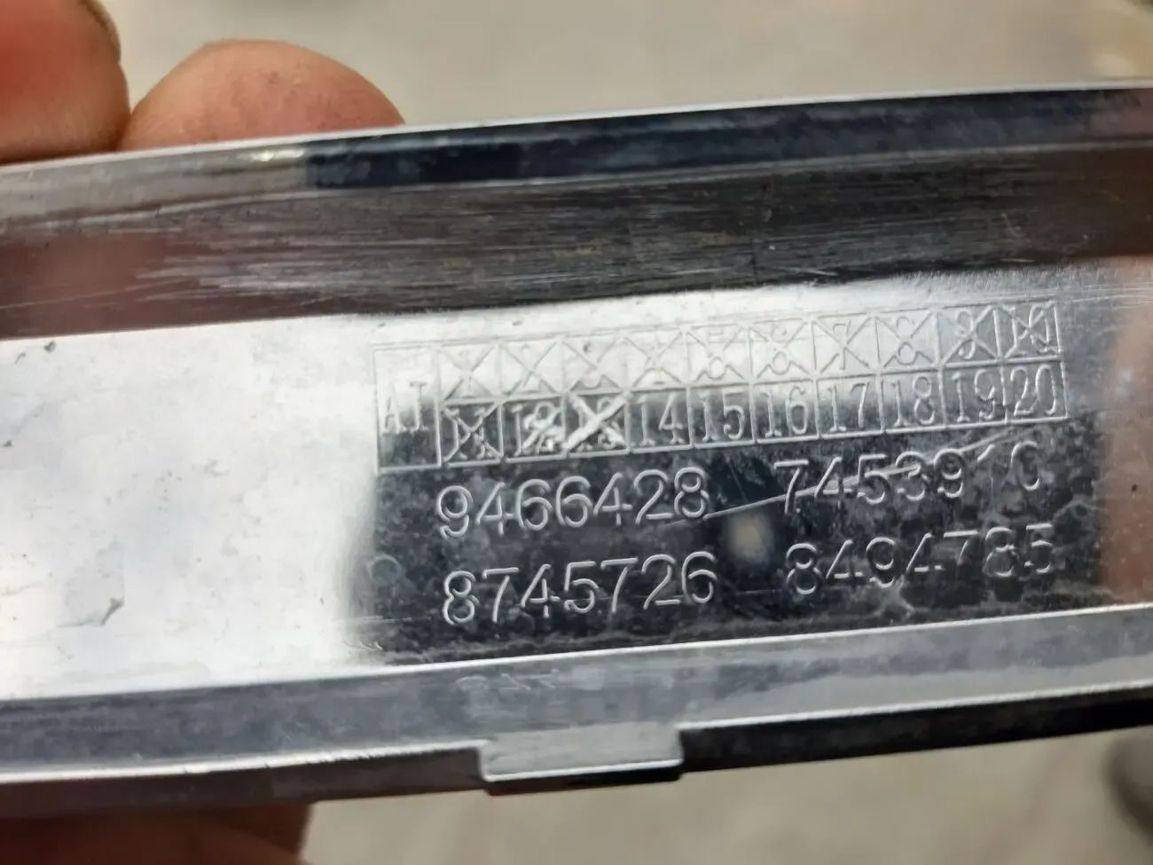 BMW M X7 Накладка крышки багажника 51139466428 8