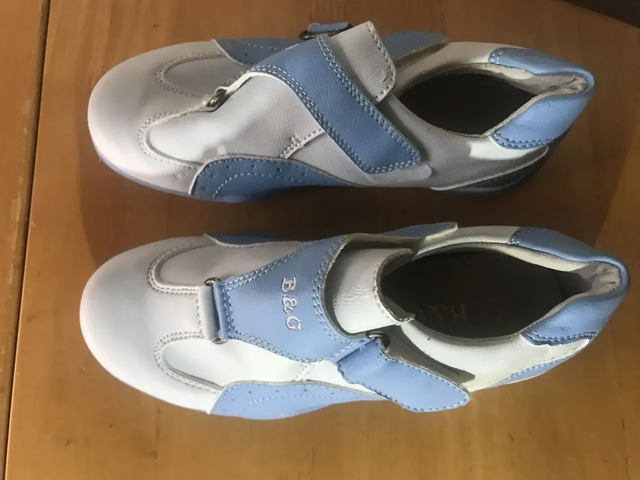 Продам кроссовки детские 2