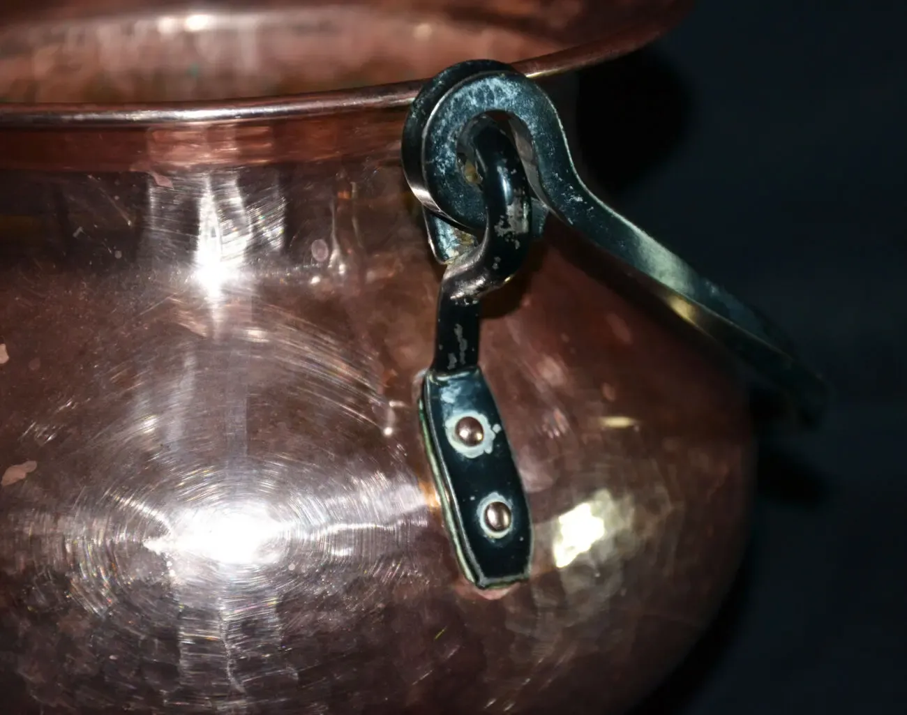 Антикварный медный горшок. Кованные ручки. Первая половина прошлого в 4