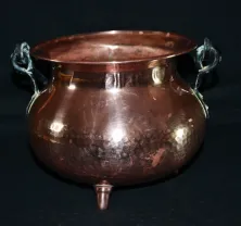 Антикварный медный горшок. Кованные ручки. Первая половина прошлого в