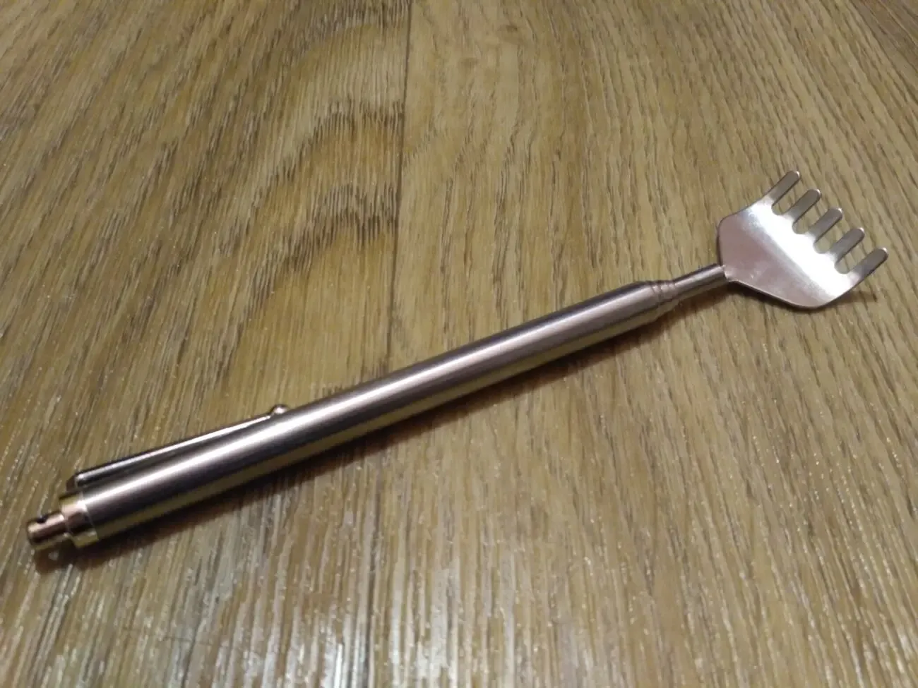 Чесалка Спиначёс для спины телескопическая выдвижная 8