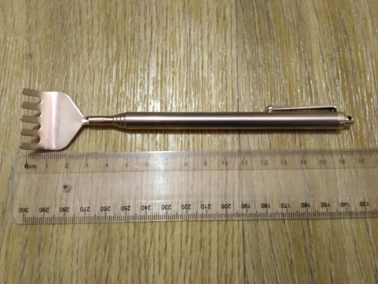 Чесалка Спиначёс для спины телескопическая выдвижная 2