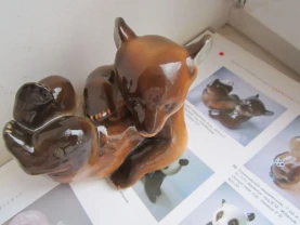 Фарфоровая статуэтка Резвящийся медвежонок ЛФЗ