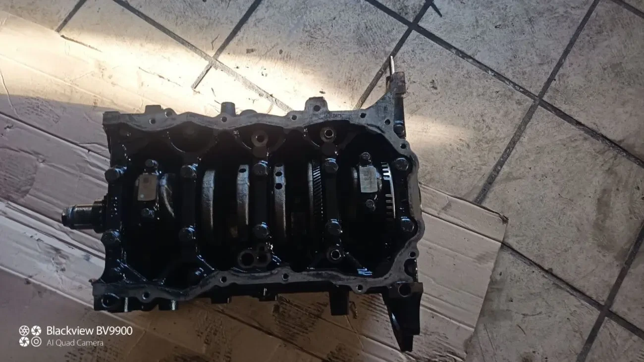 Блок двигуна Chevrolet Captiva 2.2CDTi z22d1 25182414 5