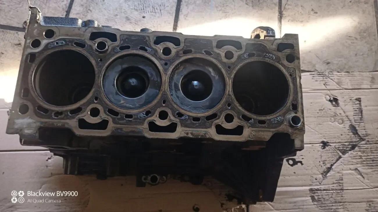 Блок двигуна Chevrolet Captiva 2.2CDTi z22d1 25182414