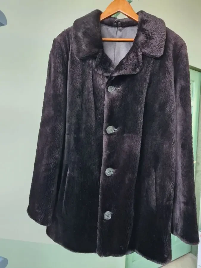 Продаю чоловічий полушубок