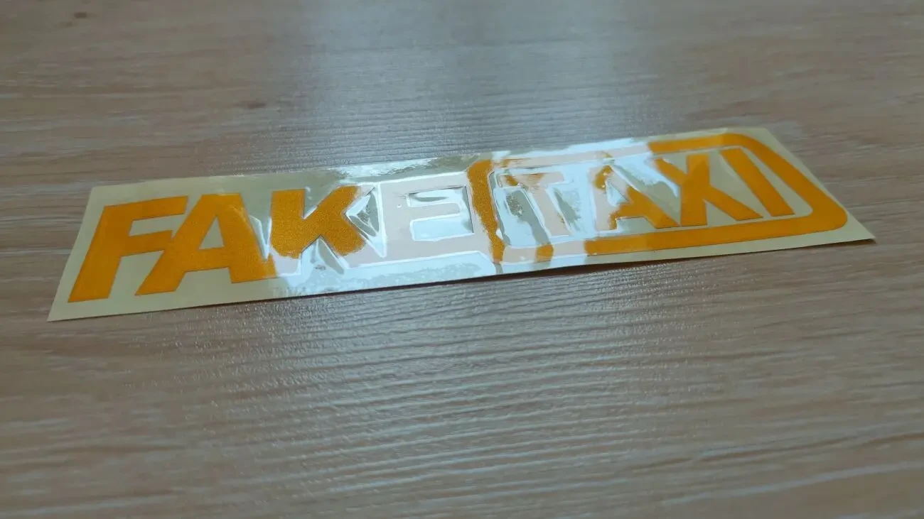 Наклейка на авто Faketaxi желтая светоотражающая 8