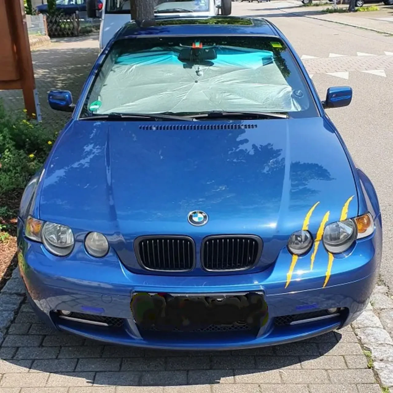 Стикер на авто-мото Царапина Когтем 3