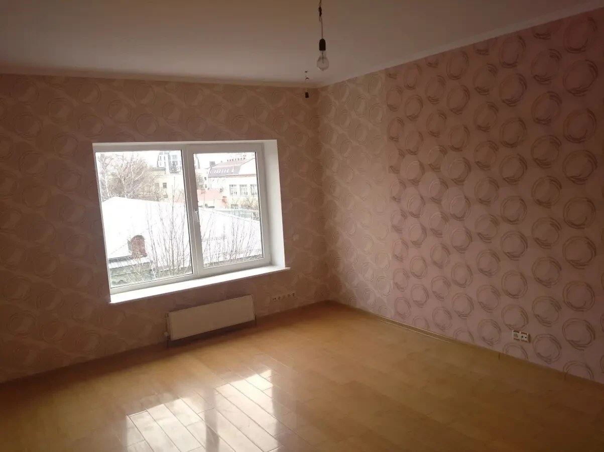 3 кімнатна квартира в самому центрі міста 2