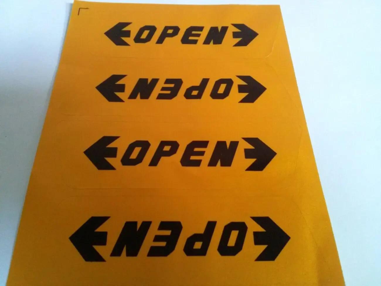 Наклейки на двери авто Open светоотражающая 8