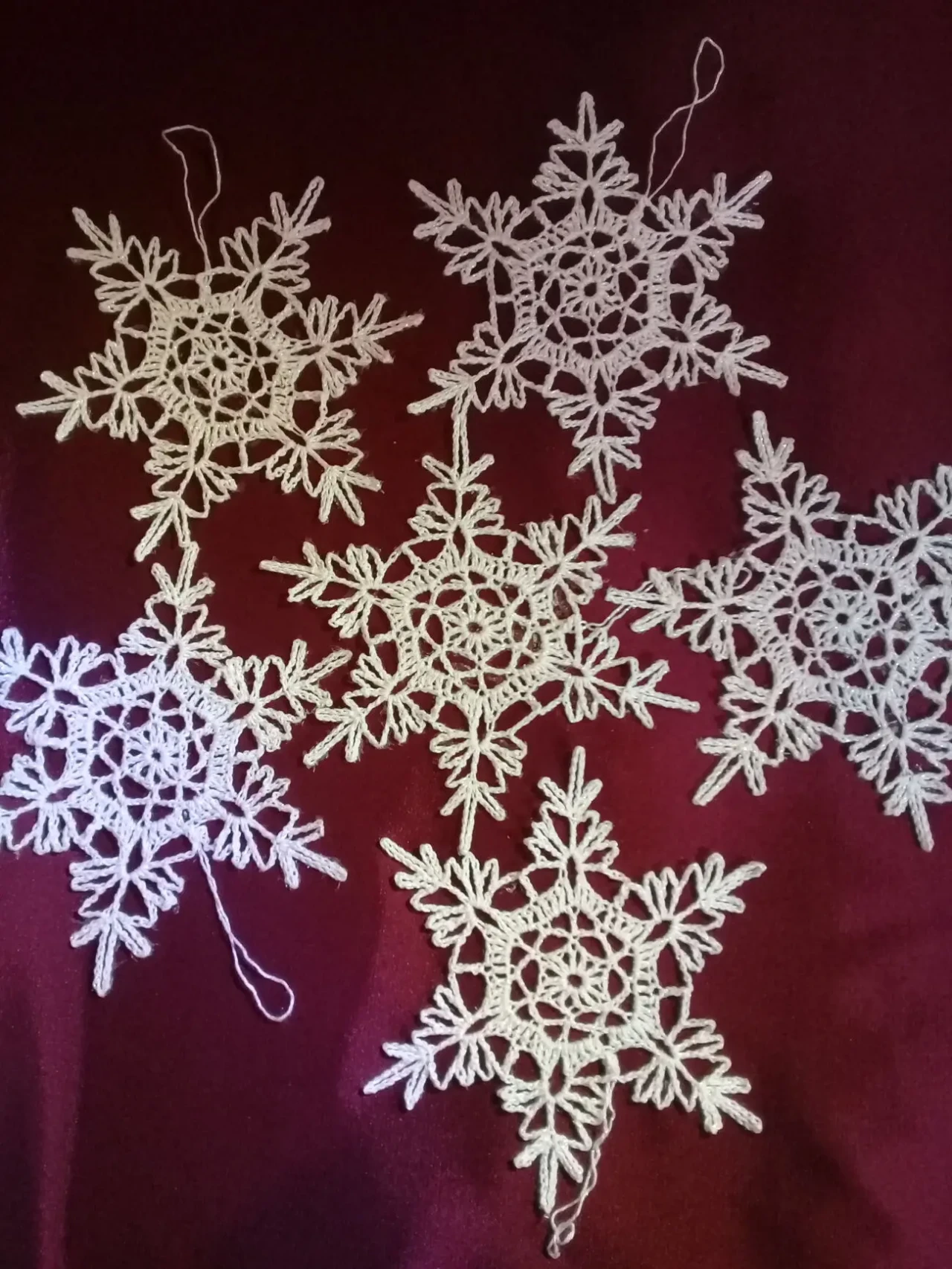 Новорічні сніжинки декор