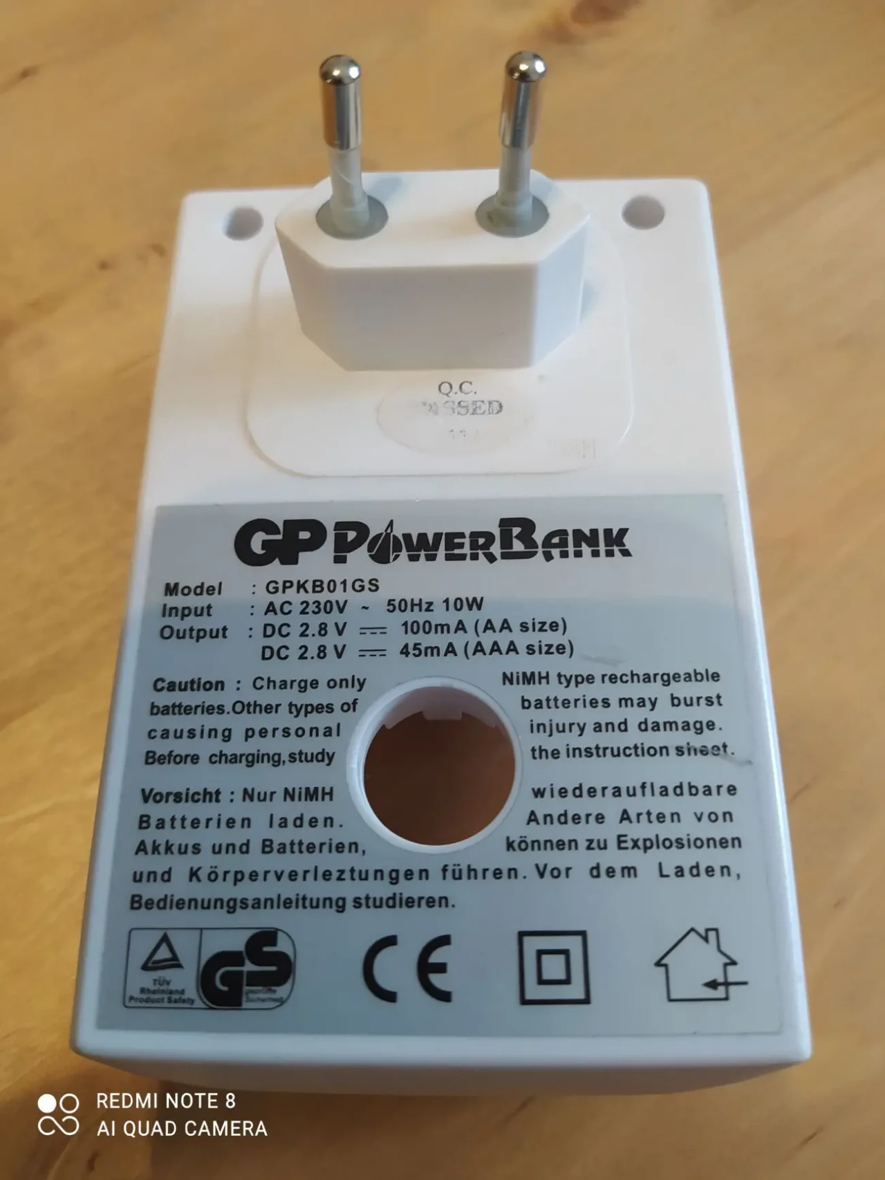 Зарядне для батарейок АА/ААА GP PowerBank GPKB01GS 2