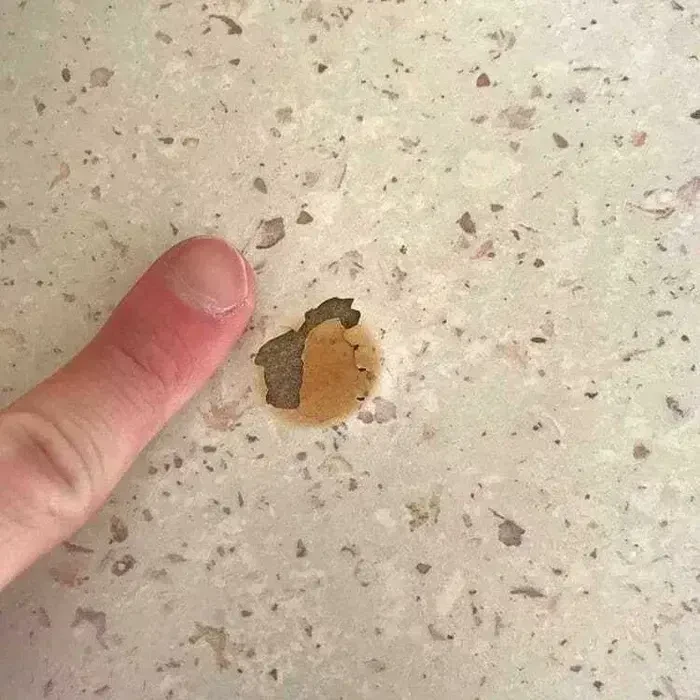 Реставрація сколи, прожоги, зайві отвори, потертості, подряпини. 9