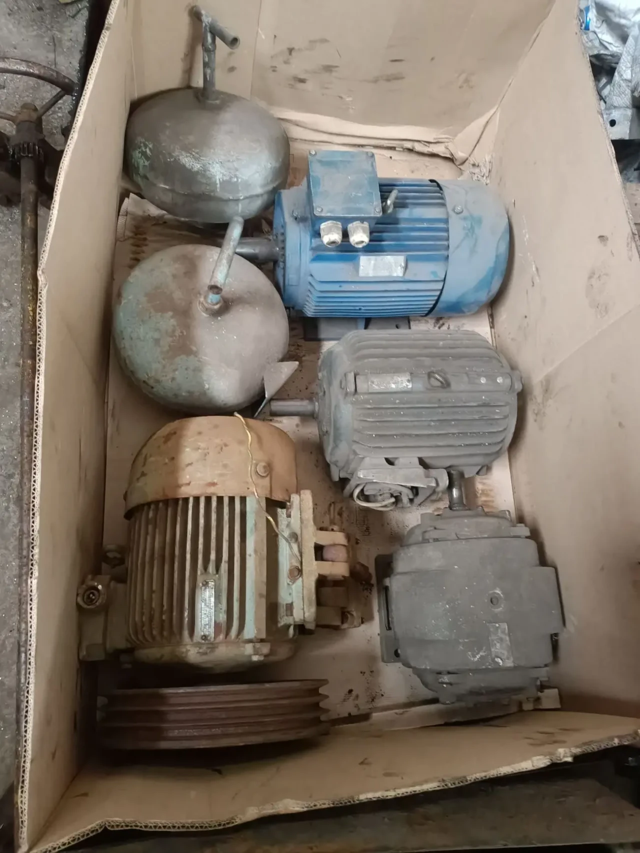 Пневморозподільник у7122. у7124. у7126 пневмомуфта ув3132 7