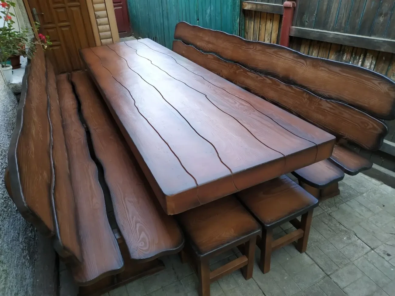 Комплект мебели из массива 3000мм ( стол, лавки ) 5