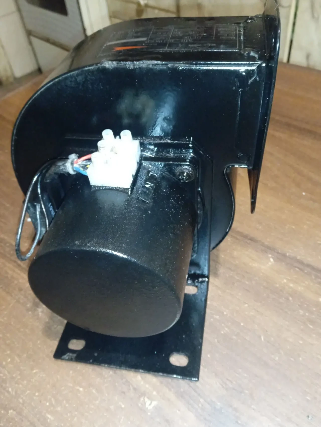 Вентилятор радіальний (відцентровий) Turbo DE 100 2