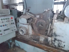 Безцентрошліфувальний верстат 3е184а