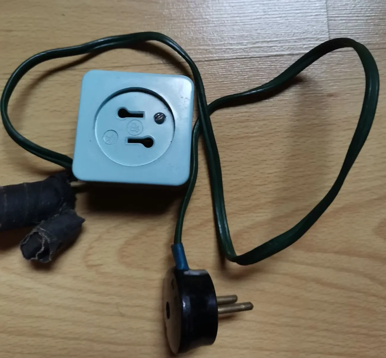 Вилка електрична штепсельна срср 5