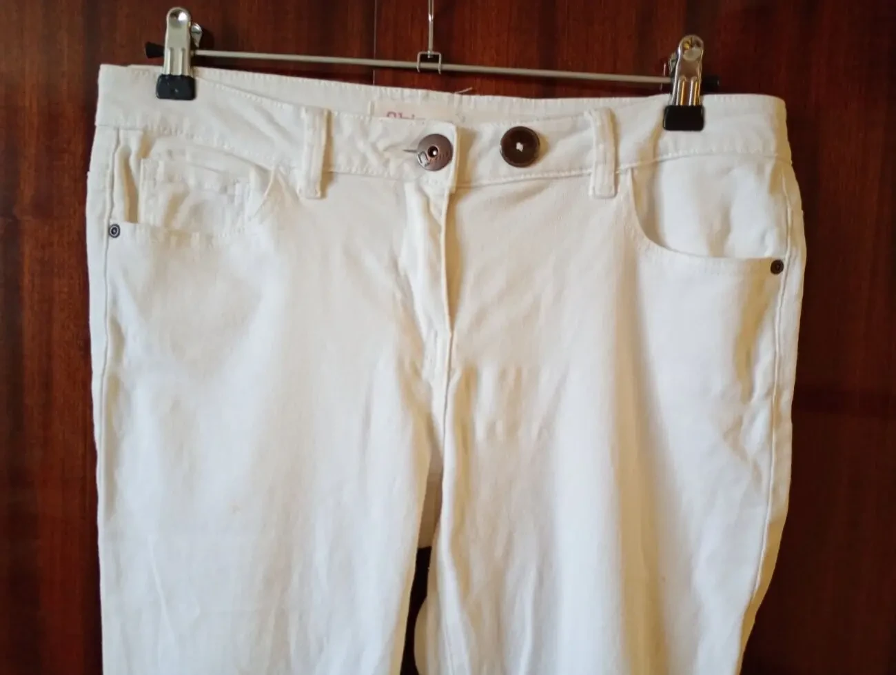 Женские белые зауженные джинсы - 2 dvd диска в подарок. 3