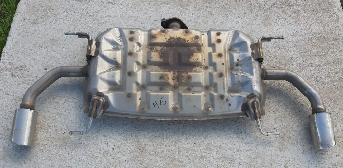 Mazda 6 Глушитель PE23-40-100B PE23-40-100A 2