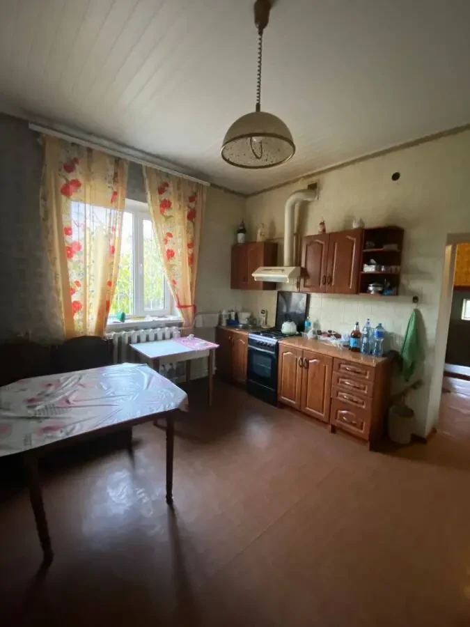 Продаж будинку в м.Павлоград 10
