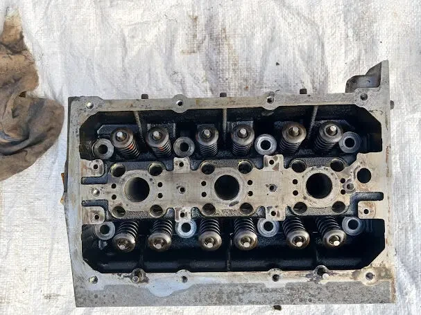 Головка блока Шкода Фабія 1.2., 12V, двигун AZQ, оригінал 03E103373C 10