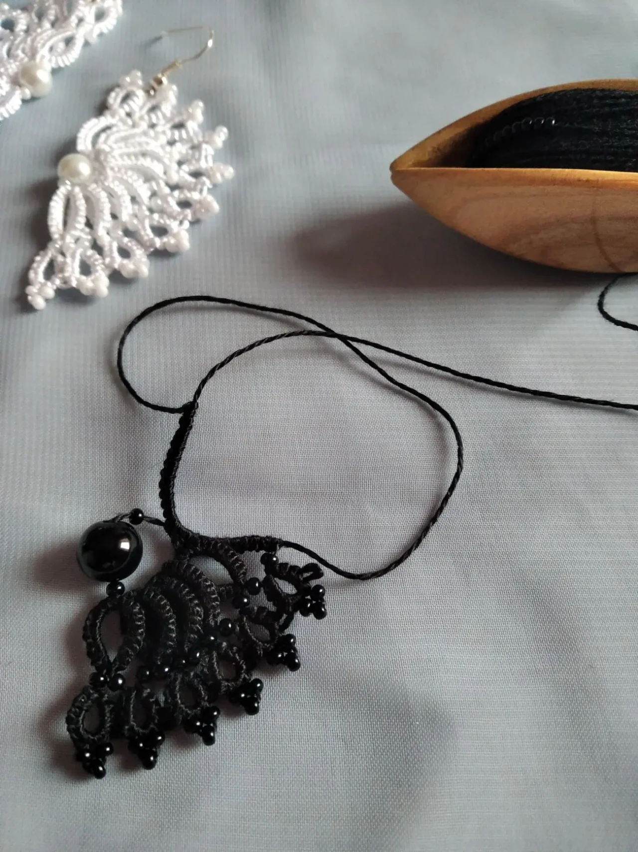 Мереживні кольє та сережки. Фріволіте . 8