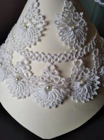 Мереживні кольє та сережки. Фріволіте .