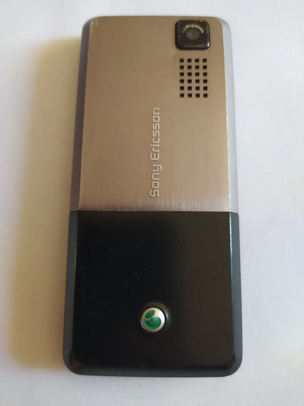 Телефон Sony Ericsson T280i 3