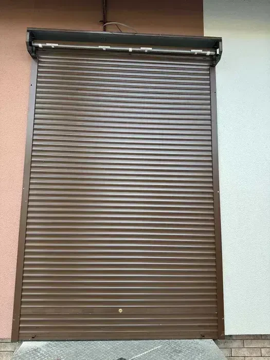 Захисні ролети, ворота - секційні, ролетні, розпашні, відкатні