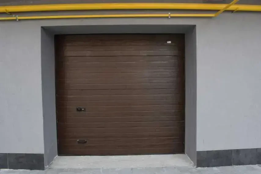 Захисні ролети, ворота - секційні, ролетні, розпашні, відкатні 3