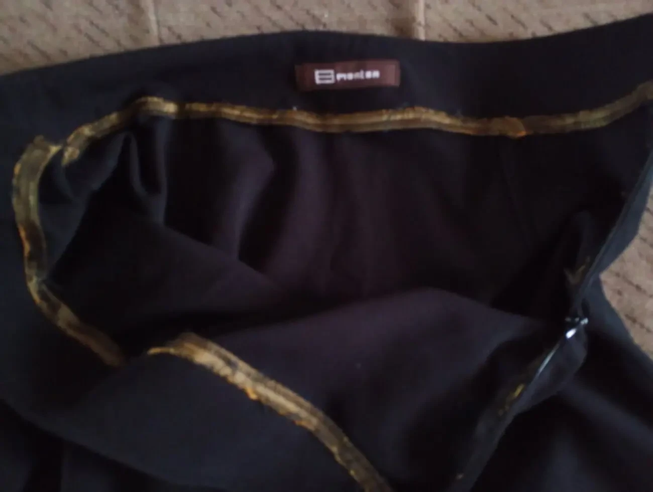 Юбка черного цвета - 2 dvd диска в подарок. 2