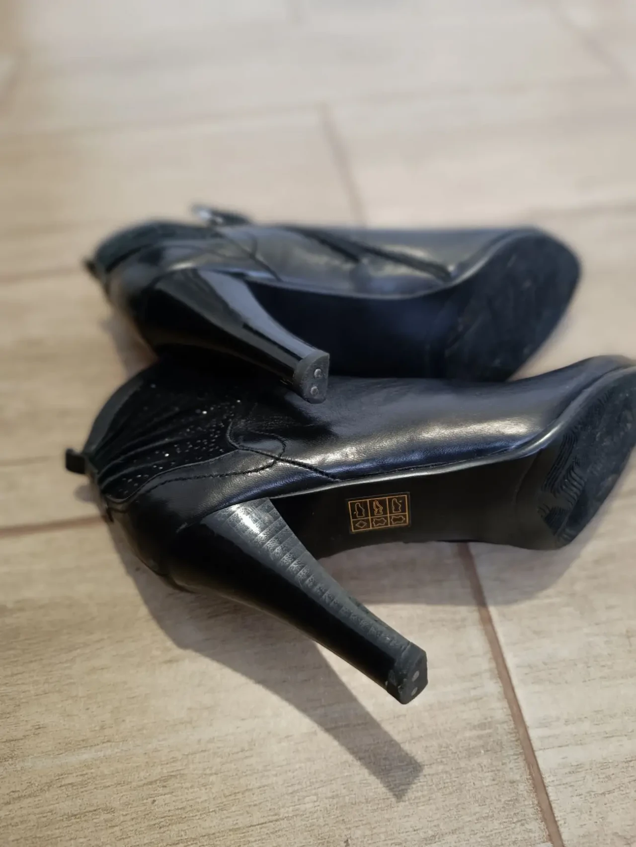 Напівчеревики Aristo Clio (Італія) р 40 4