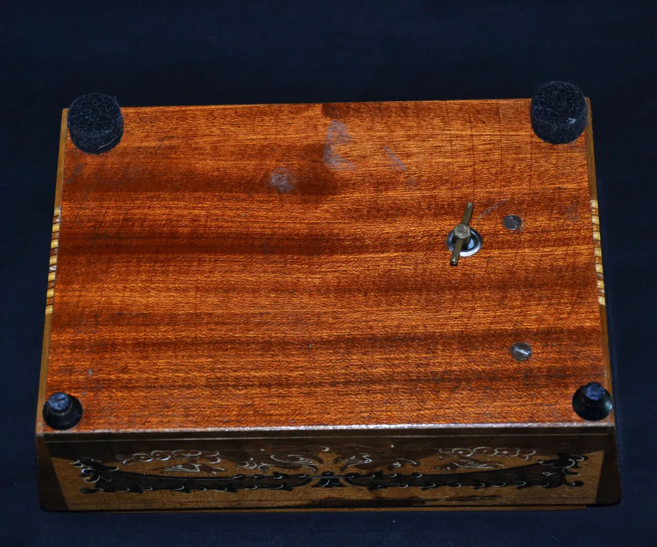 Музыкальная шкатулка-портсигар. 7