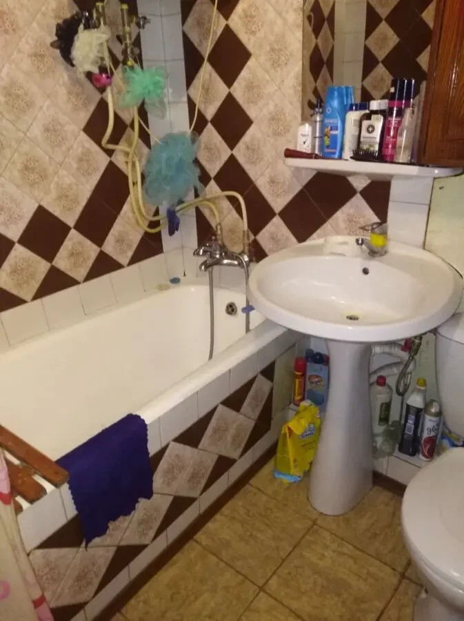 Сдам для 1-й девушки/женщины комнату с хозяйкой улица Мясоедовская 8