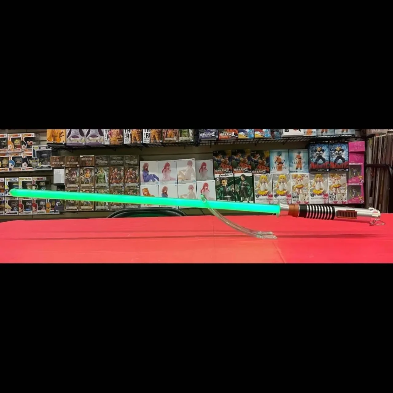 Світловий меч Force FX Люка Скайуокера із серії Black Series 8