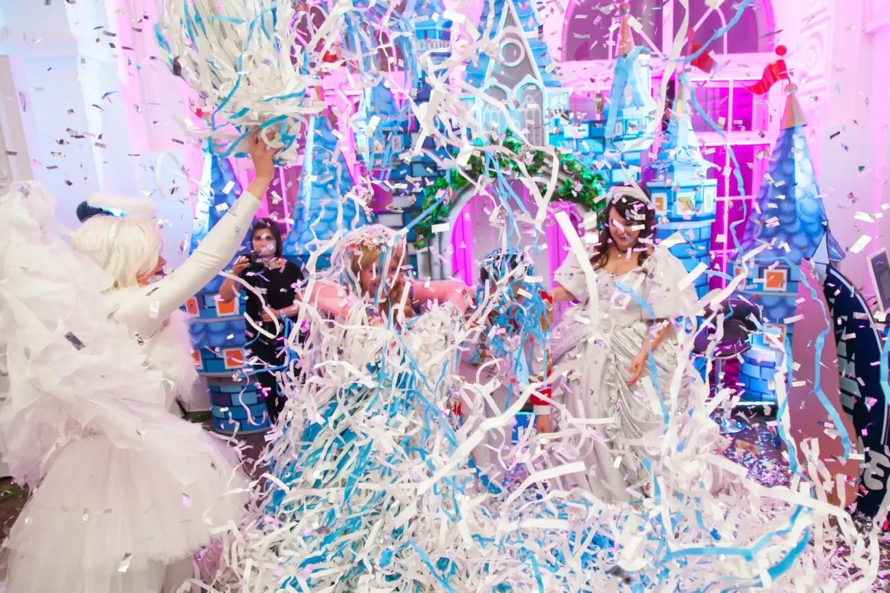 Паперове шоу, стрічкове шоу, срібне шоу, наукове шоу 9