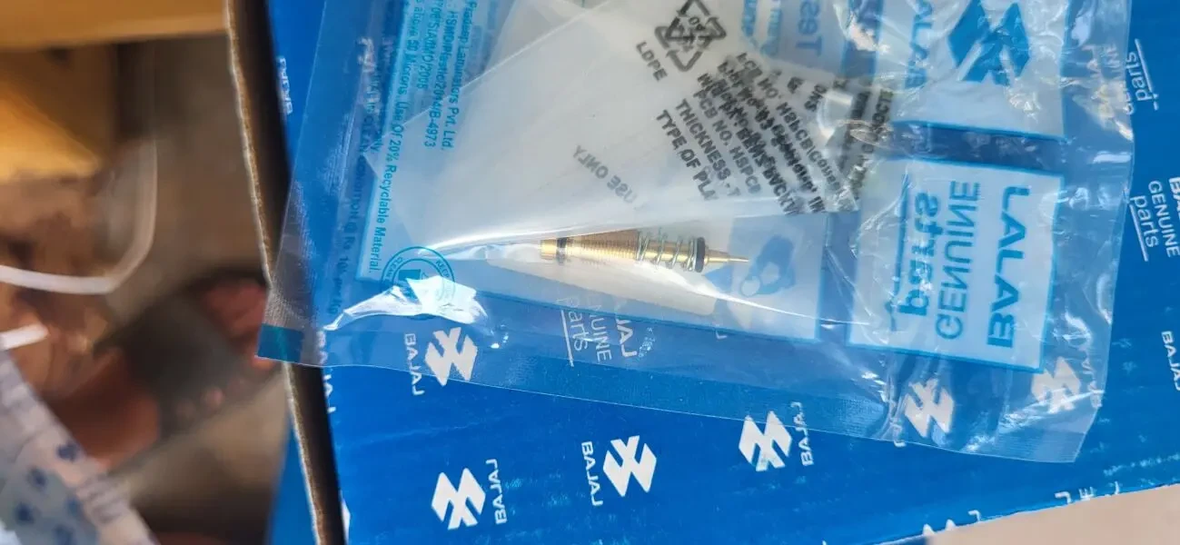 Винти карбюратора Bajaj Boxer