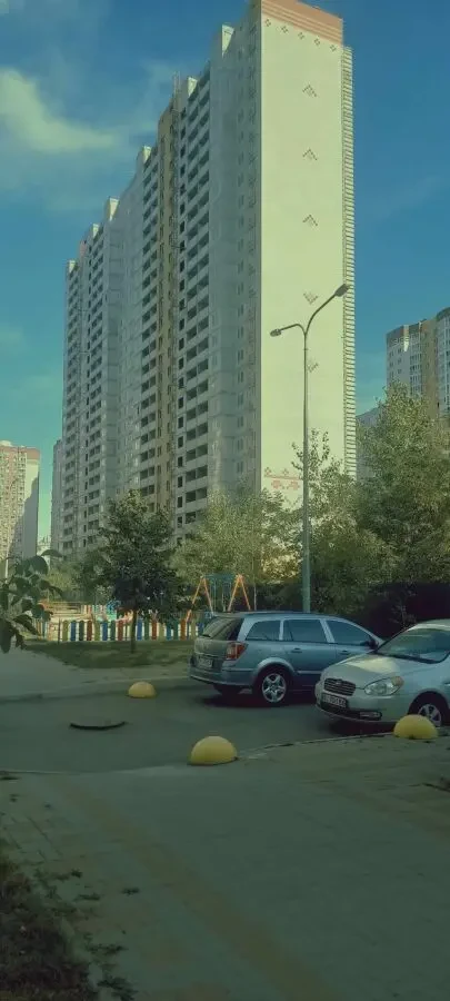 Продам 1 комнатную  ул.Б.Гмыри ж/б 19 Кодацька Фортеця ЖК Патриотика