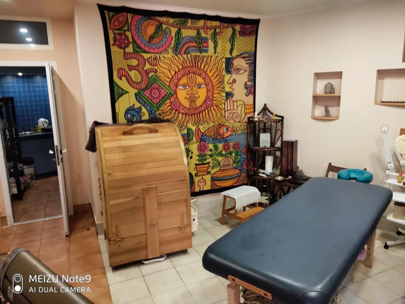 Продам действующий бизнес - оборудованній массажній кабинет. 4