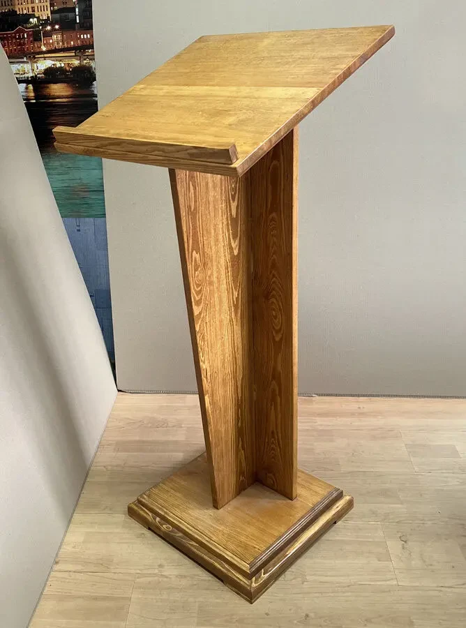 КАФЕДРА (ТРИБУНА) для виступів