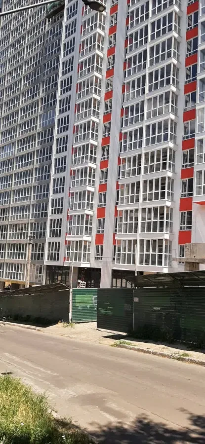 Терміново продам 1 кімнатну квартиру в центрі міста