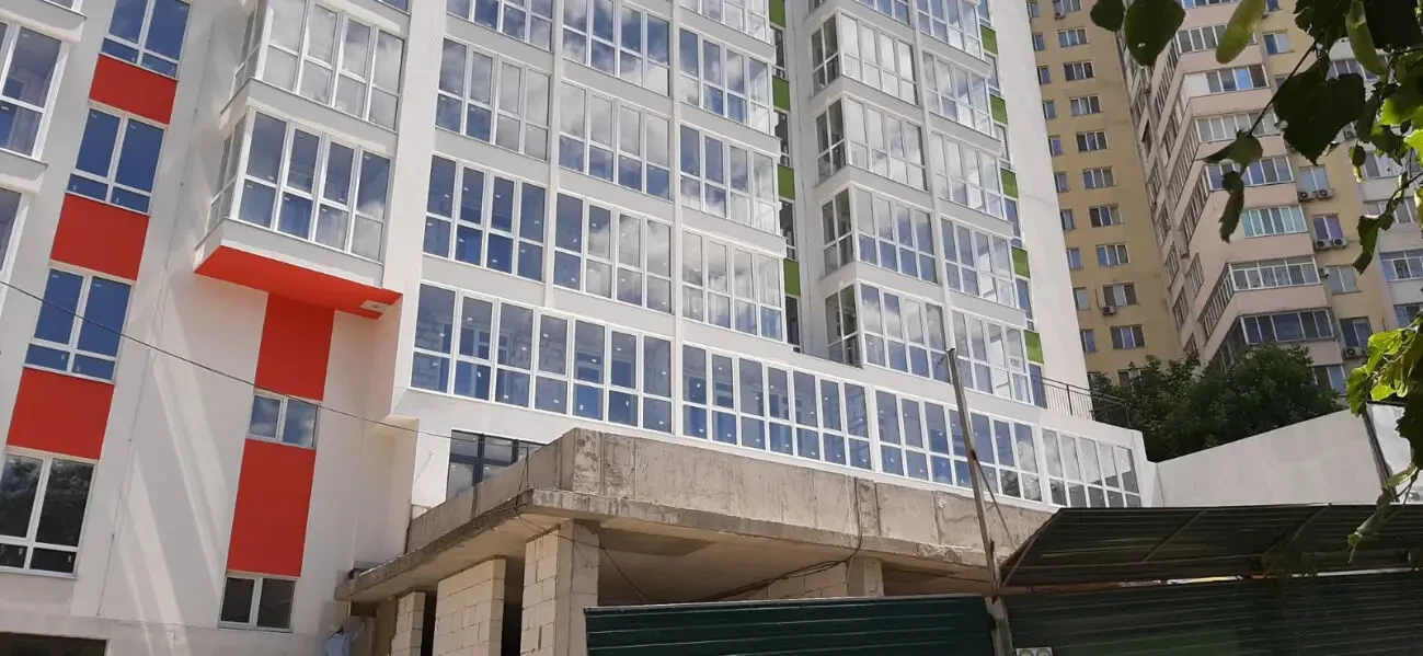 Терміново продам 1 кімнатну квартиру в центрі міста 3