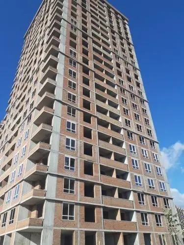 Продам 44 кв.м  пр.А.Глушкова 6 ЖК Эврика 4