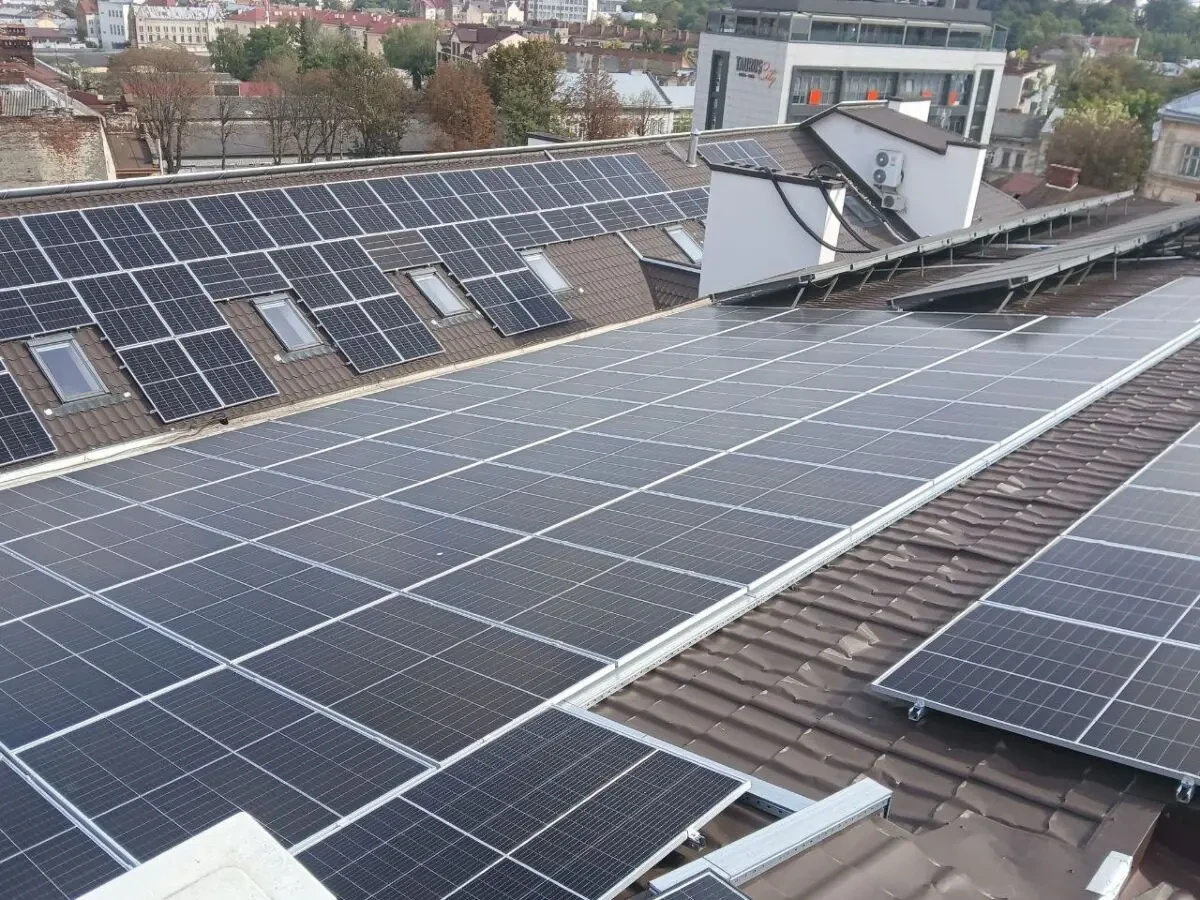 Будівництво сонячних електростанцій 7