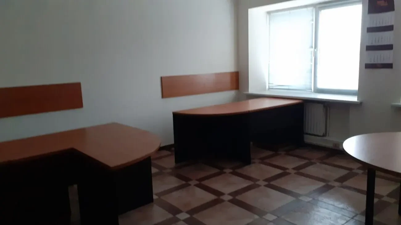 Аренда  Офис  Левый  ул.Курсантская р-н А. Оцупа  450м2 3