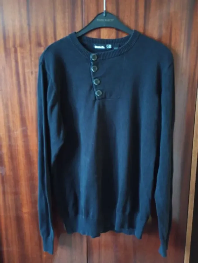 Мужская кофта Bench - 3 DVD диска в подарок.