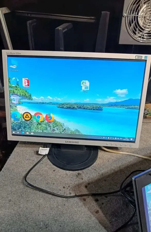 Монитор samsung 920NW