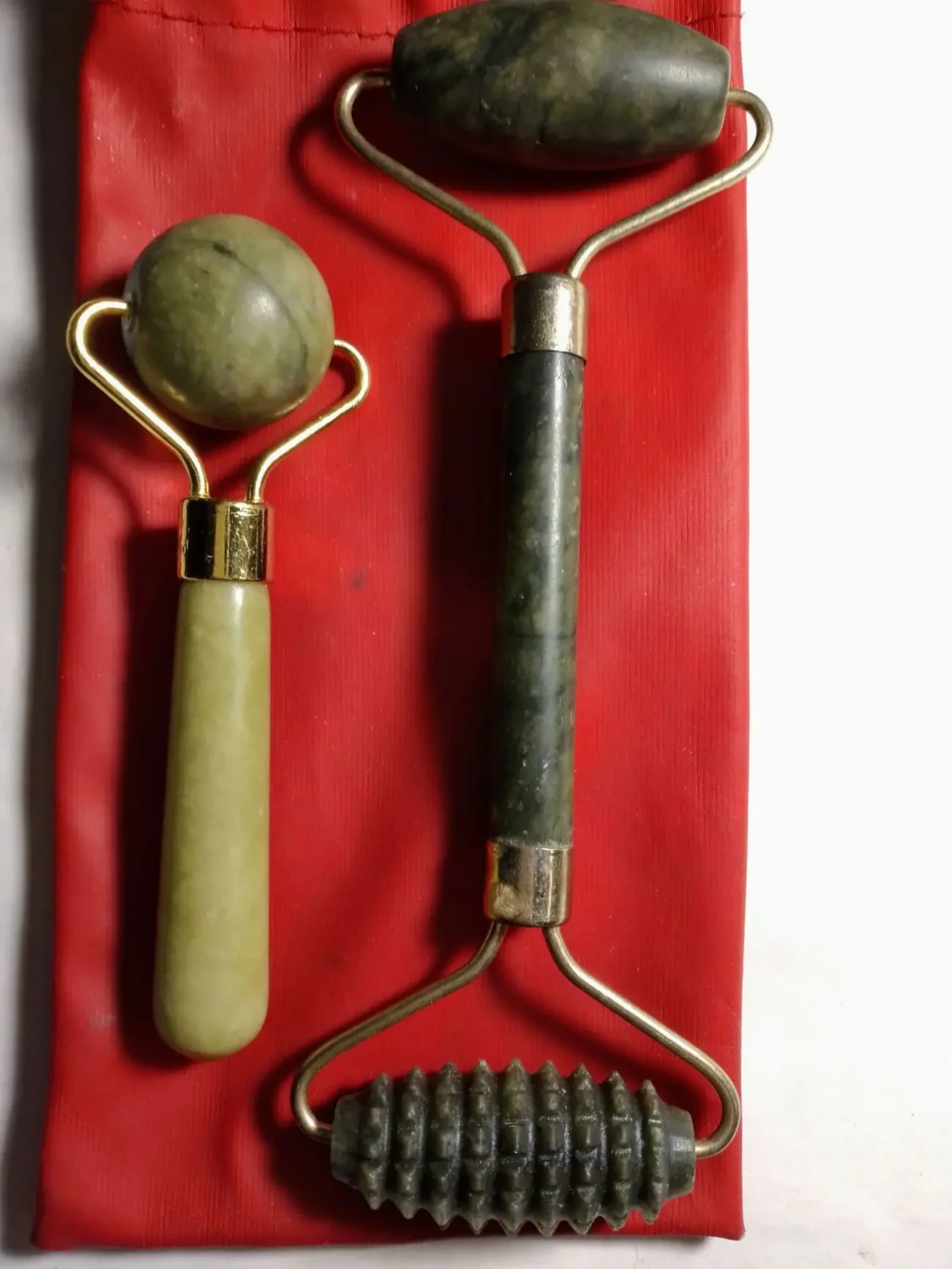 Массажер нефрит зеленый валики с ручкой, косметический, для лица. торг 2