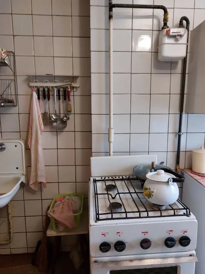 Терміновий продаж, можливий торг 1-к квартира 4/9 4